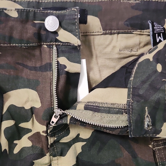 Almost Famous Green Tan Skater Mini Skirt - Picture 7 of 9